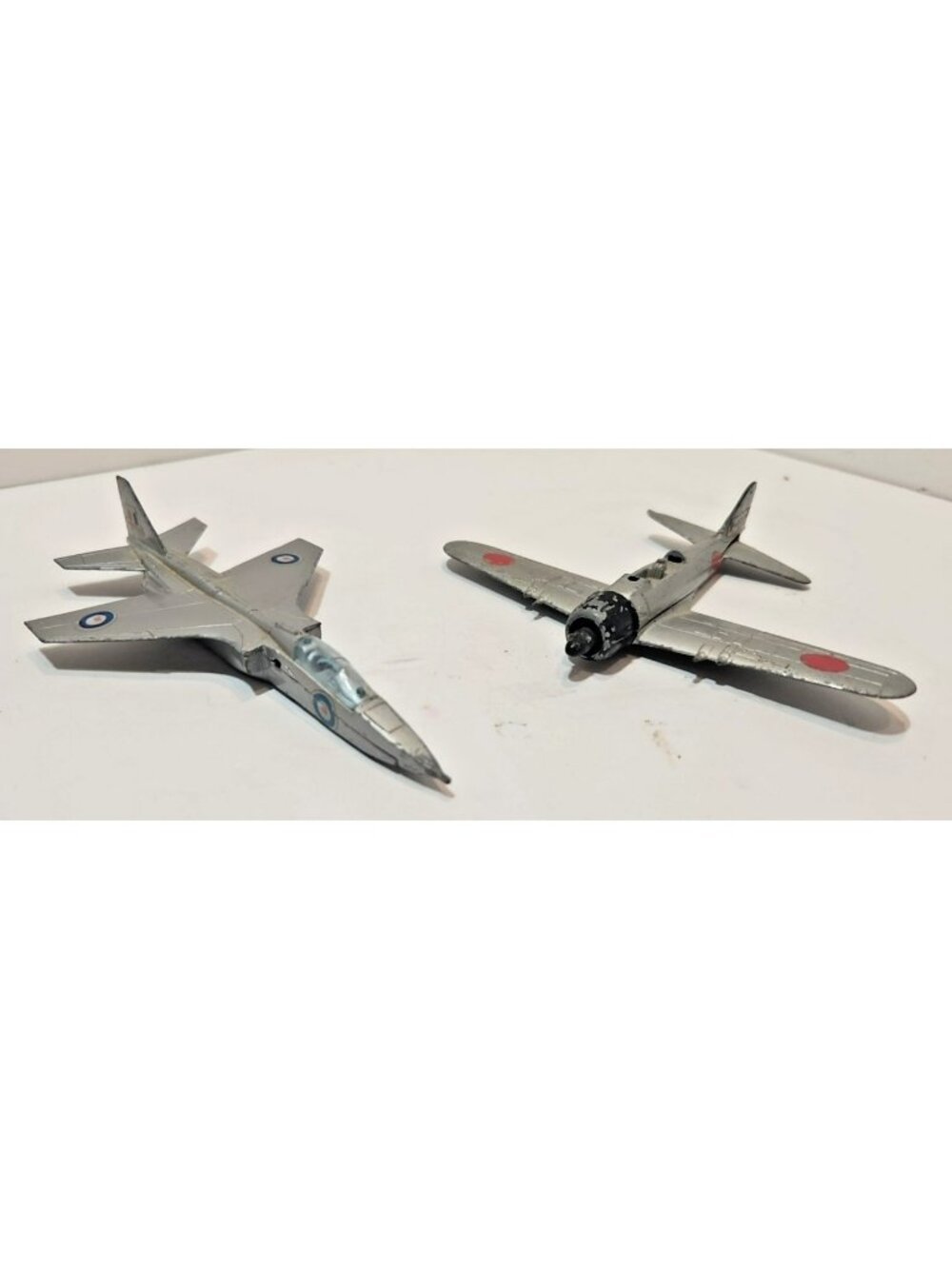Vintage Pair of Lintoy Diecast Jet Airplanes Hong Kong